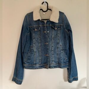 Kids Cat & Jack Sherpa lined Denim Jacket | Fall jacket | Size XL (youth 14/16)